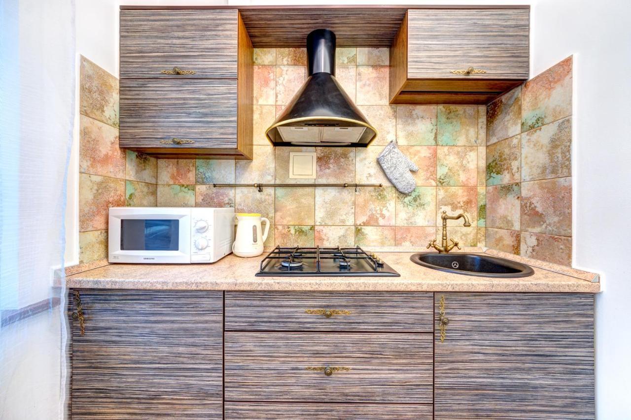 Світло! Vip Apartment In The Druzhby Narodiv Metro Station キエフ エクステリア 写真